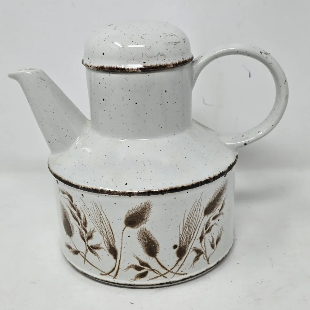 Vtg stonehenge tableware Midwinter tea pot w/lid wild oats England cottagecore‎